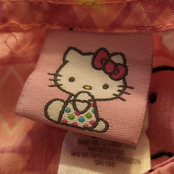 Hello Kitty pink short romper - Picture 2 of 4